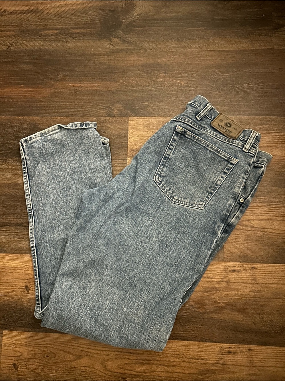 Wrangler Light Blue Relaxed Fit Men’s Jeans